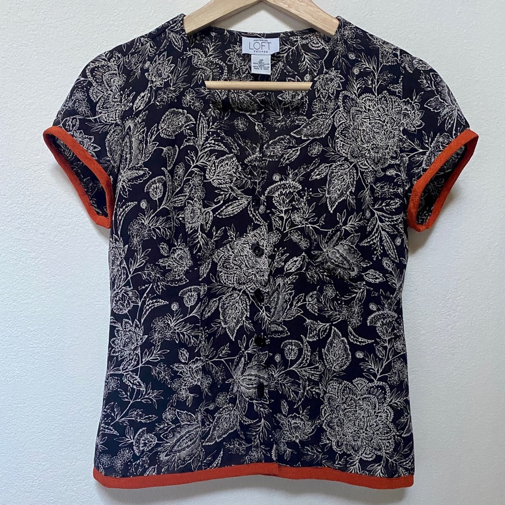 Flirty Ann Taylor Loft Blouse Size 2 Petite